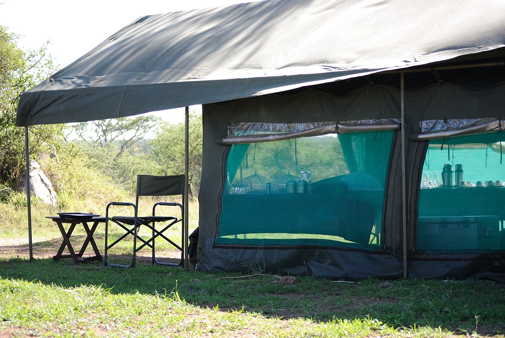 Msstlt p mobil camp. (Centrala Serengeti National Park, Tanzania)